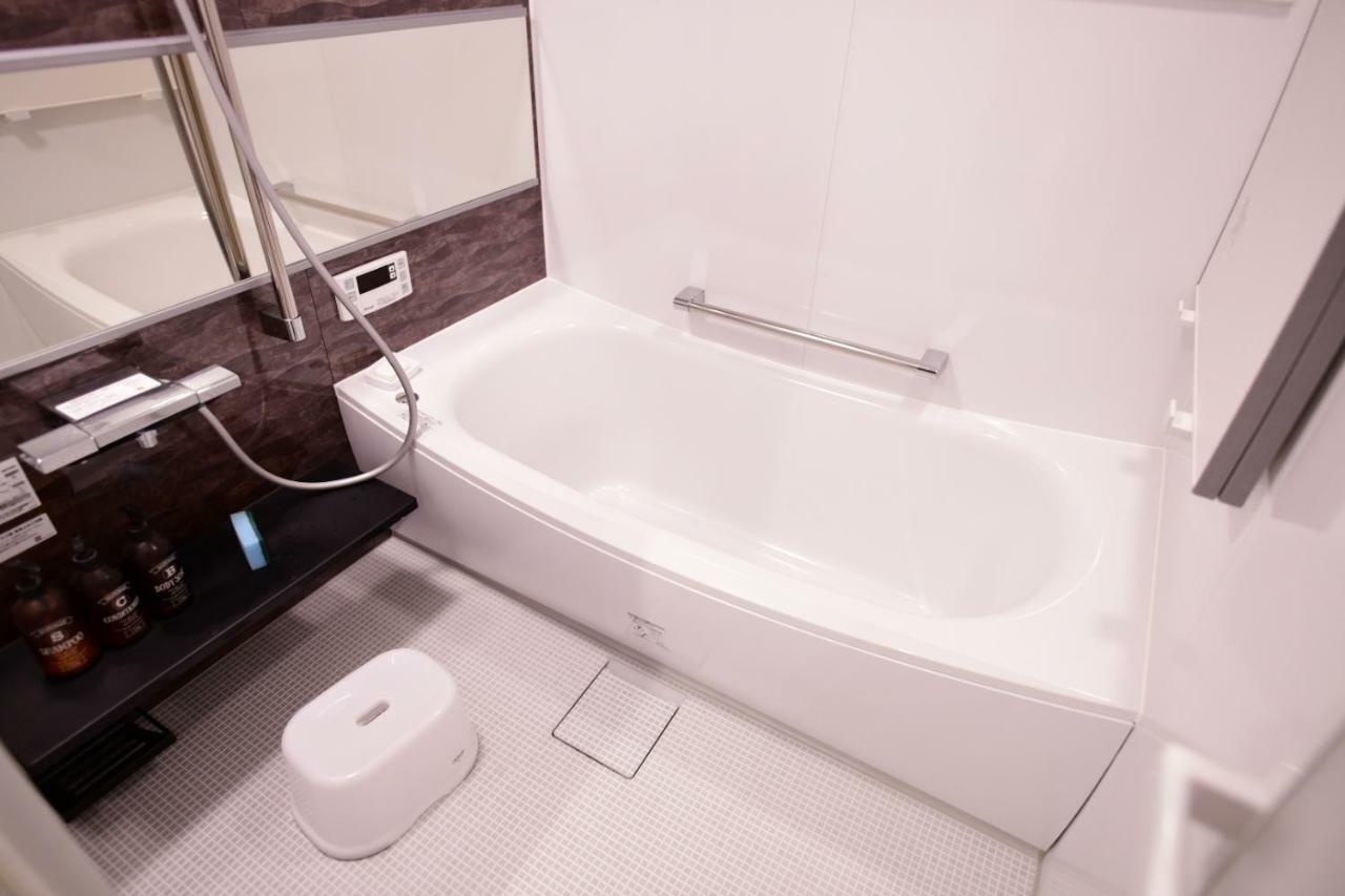 Apartemen Qiqi House まるごと新築一軒家宿 Spacious New Home, 8 Guests, Easy Airport & Access *